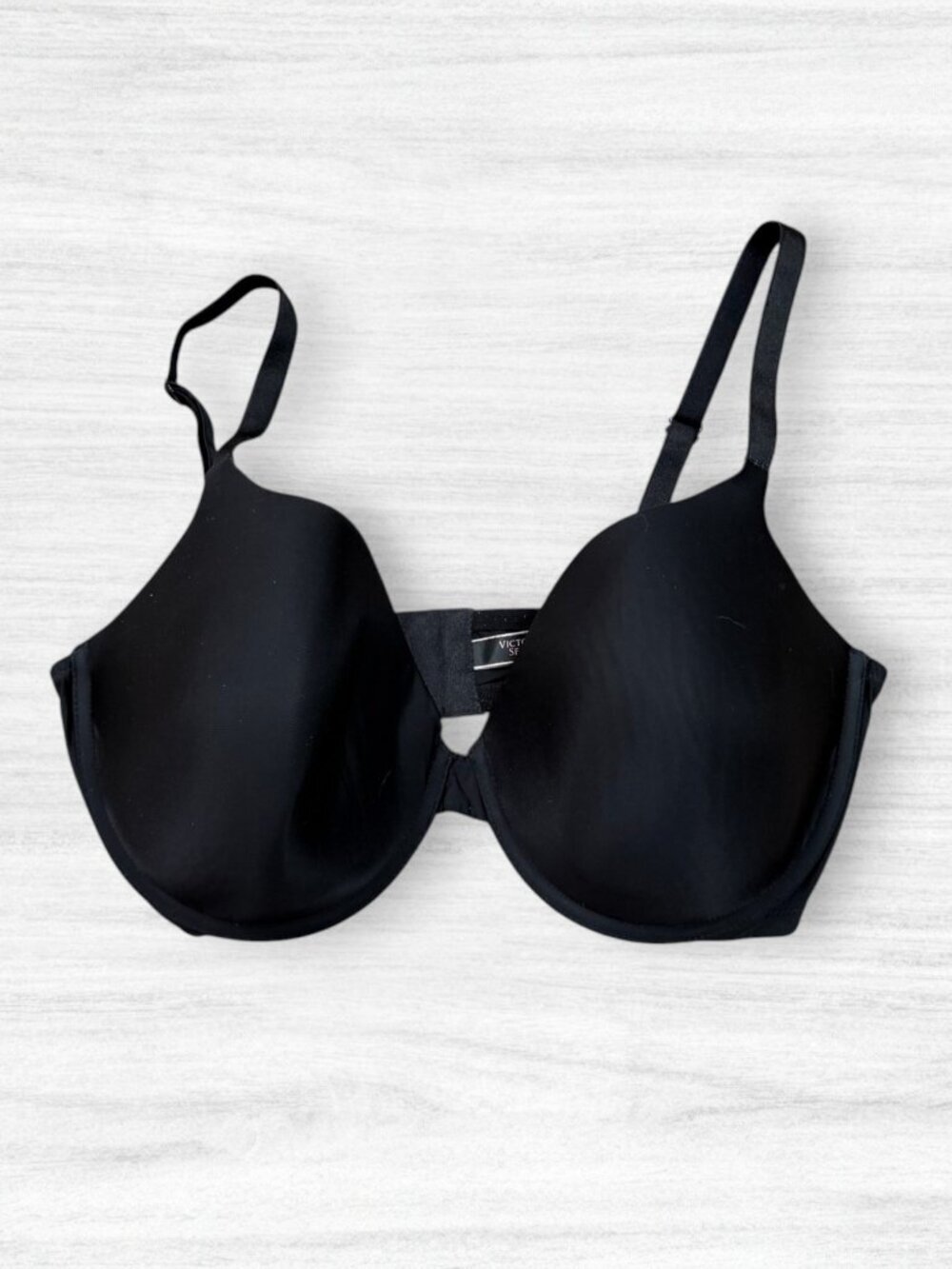 Victoria’s Secret Perfect Coverage T-Shirt Bra Black 40DD Underwire Smooth